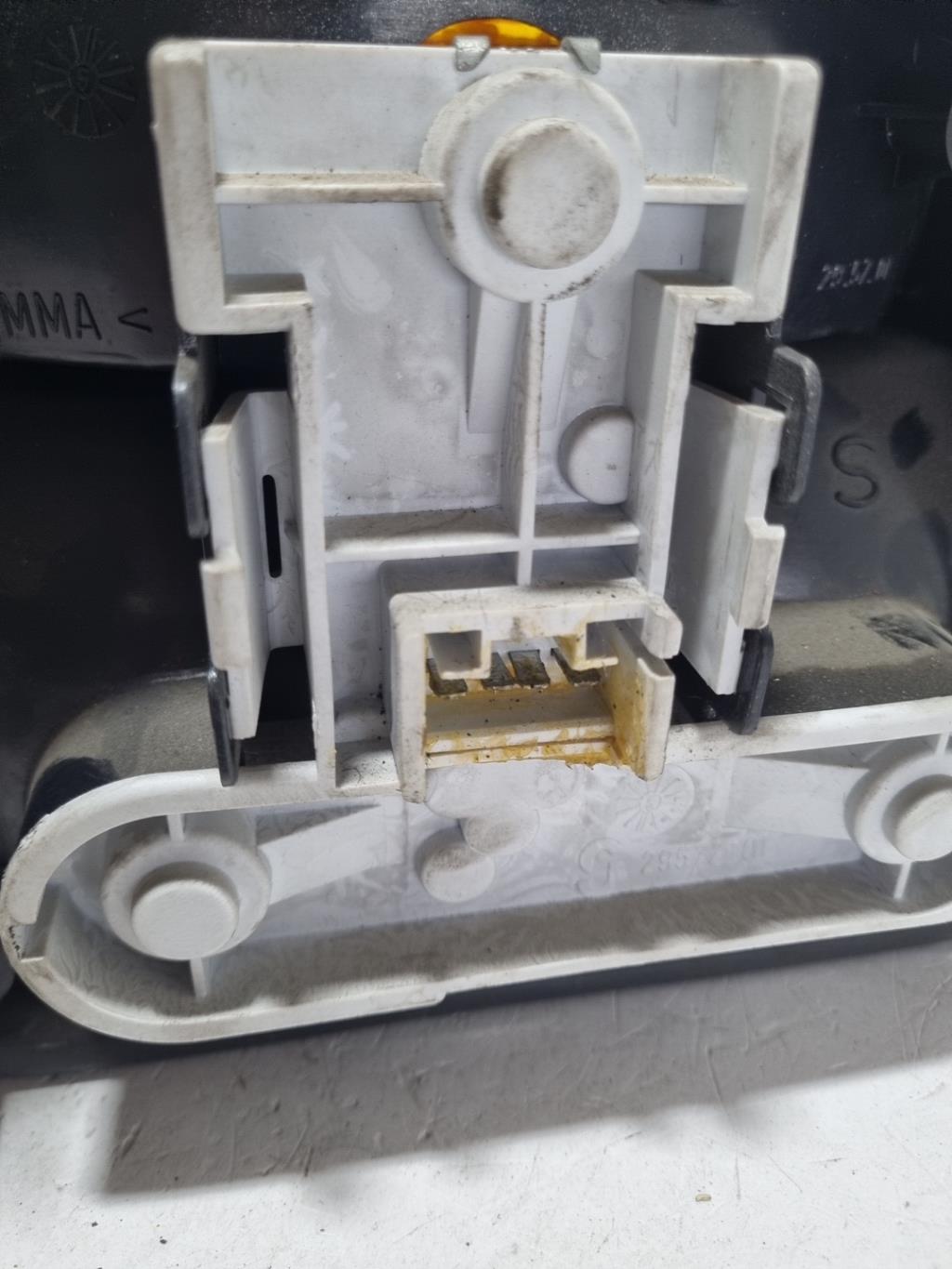 Fanale posteriore principale sinistro (luci) ALFA ROMEO 155  - 1
