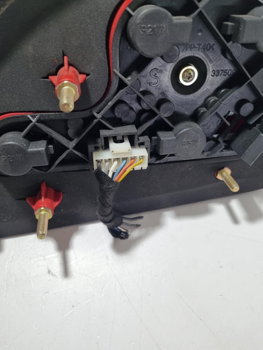 Fanale posteriore principale sinistro (luci) LANCIA YPSILON 3 PHASE 1 Gasolina - 1