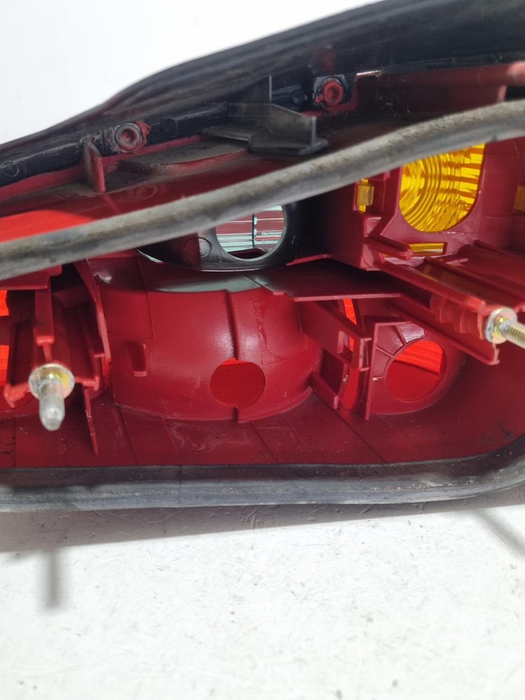 Fanale posteriore principale sinistro (luci) PEUGEOT 106 PHASE 2 Gasolina - 1