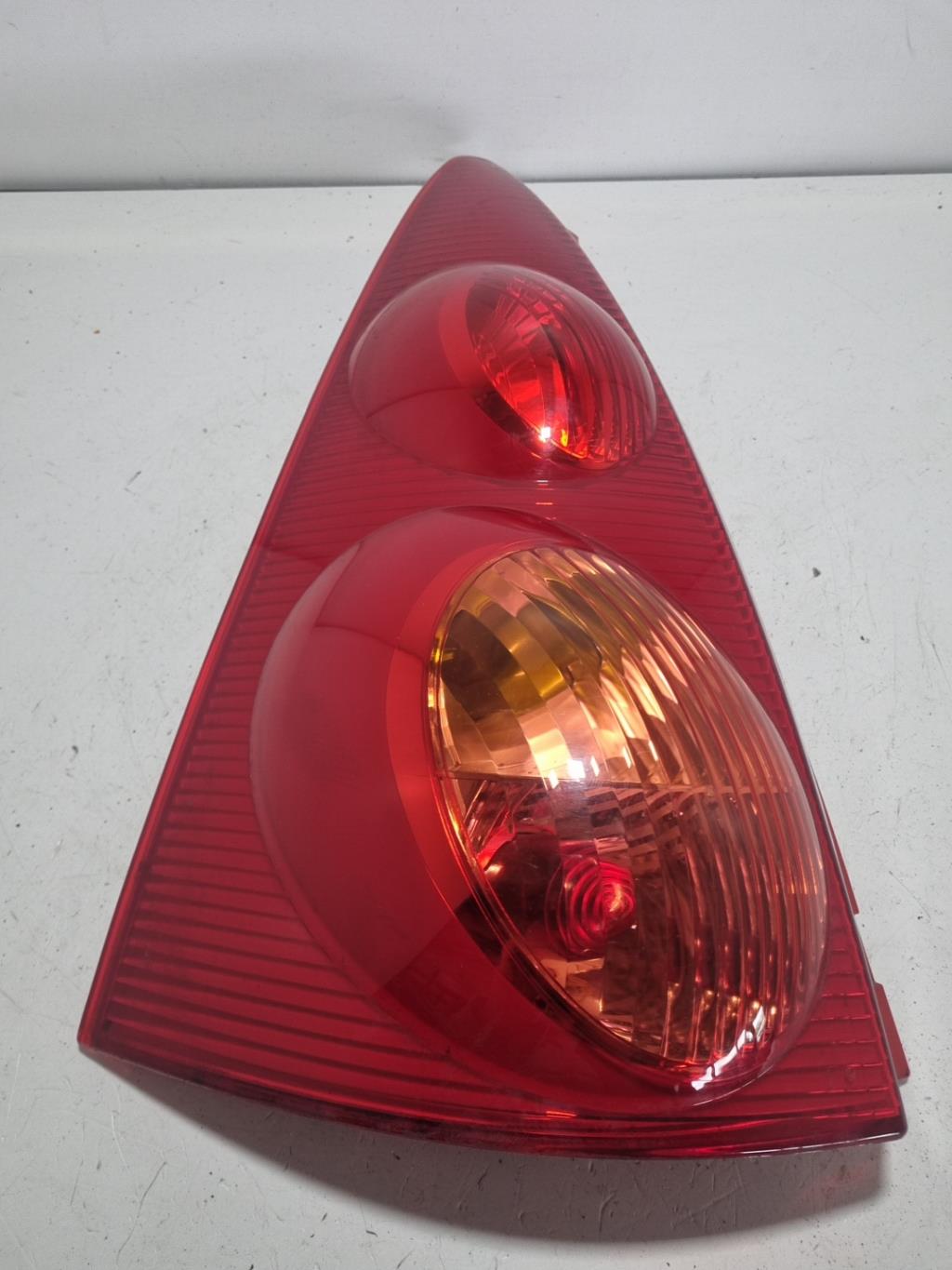 Fanale posteriore principale sinistro (luci) PEUGEOT 107 PHASE 2 Gasolina - 1