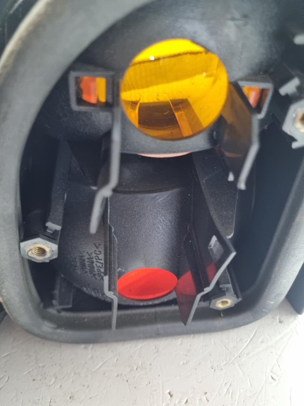 Fanale posteriore principale destro (luci) RENAULT LAGUNA 1 PHASE 1 Gasolina - 1