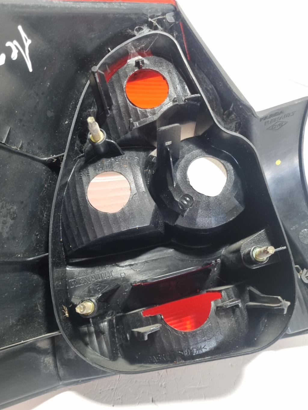 Fanale posteriore principale destro (luci) RENAULT MEGANE 2 PHASE 1 Diésel - 1