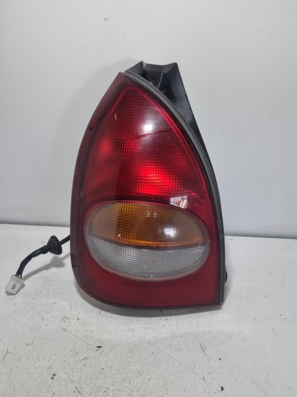 Fanale posteriore principale sinistro (luci) HYUNDAI LANTRA 2 BREAK Gasolina - 1