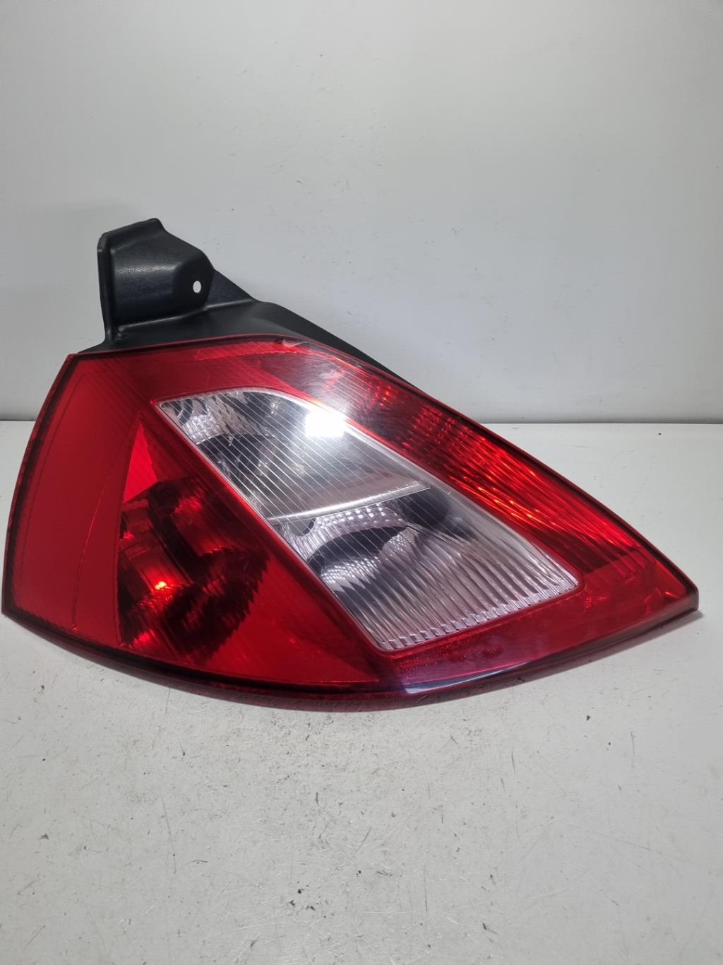 Fanale posteriore principale sinistro (luci) RENAULT MEGANE 2 PHASE 1 Diésel - 1