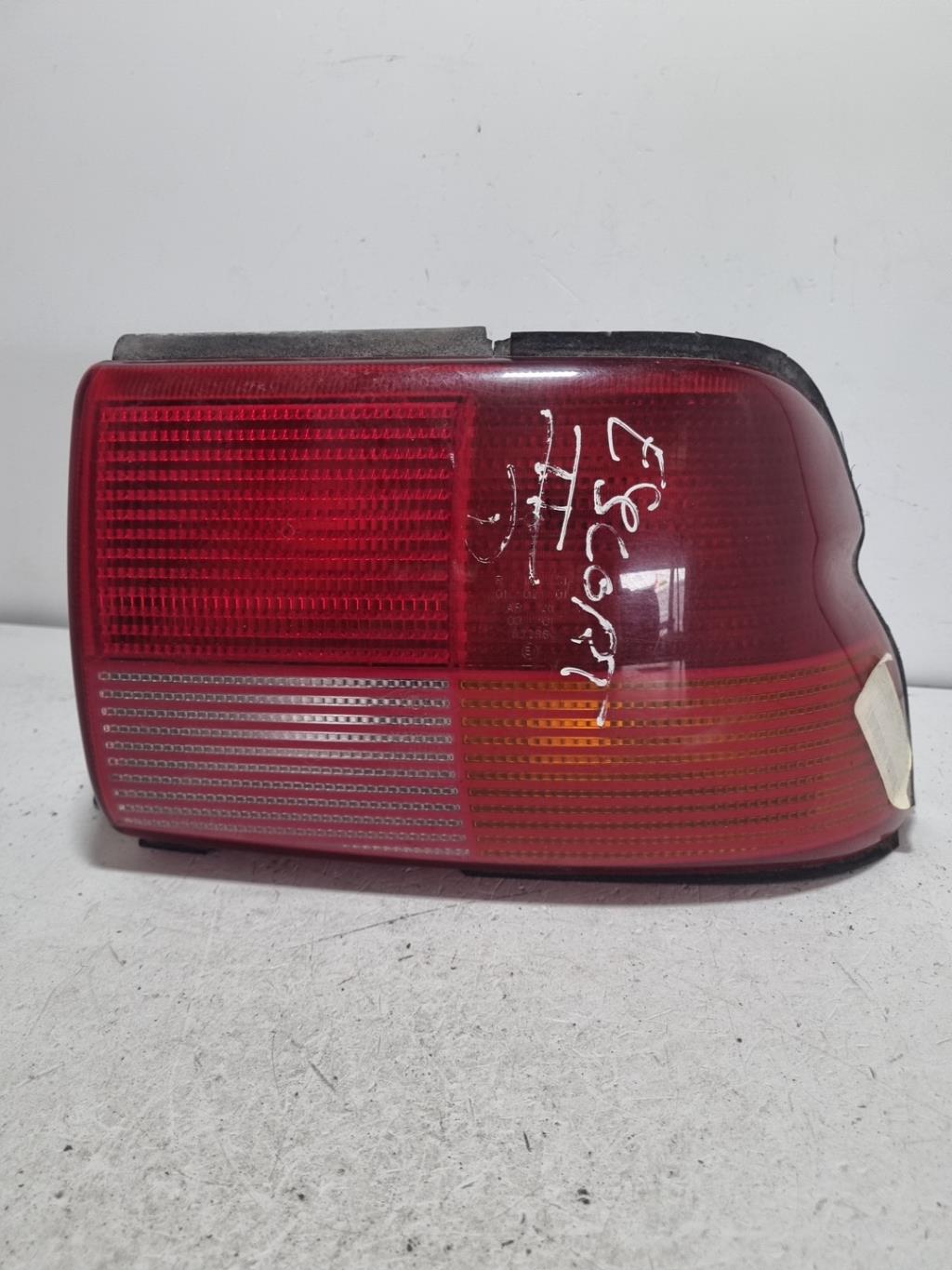 Fanale posteriore principale destro (luci) FORD ESCORT 6 Gasolina - 1
