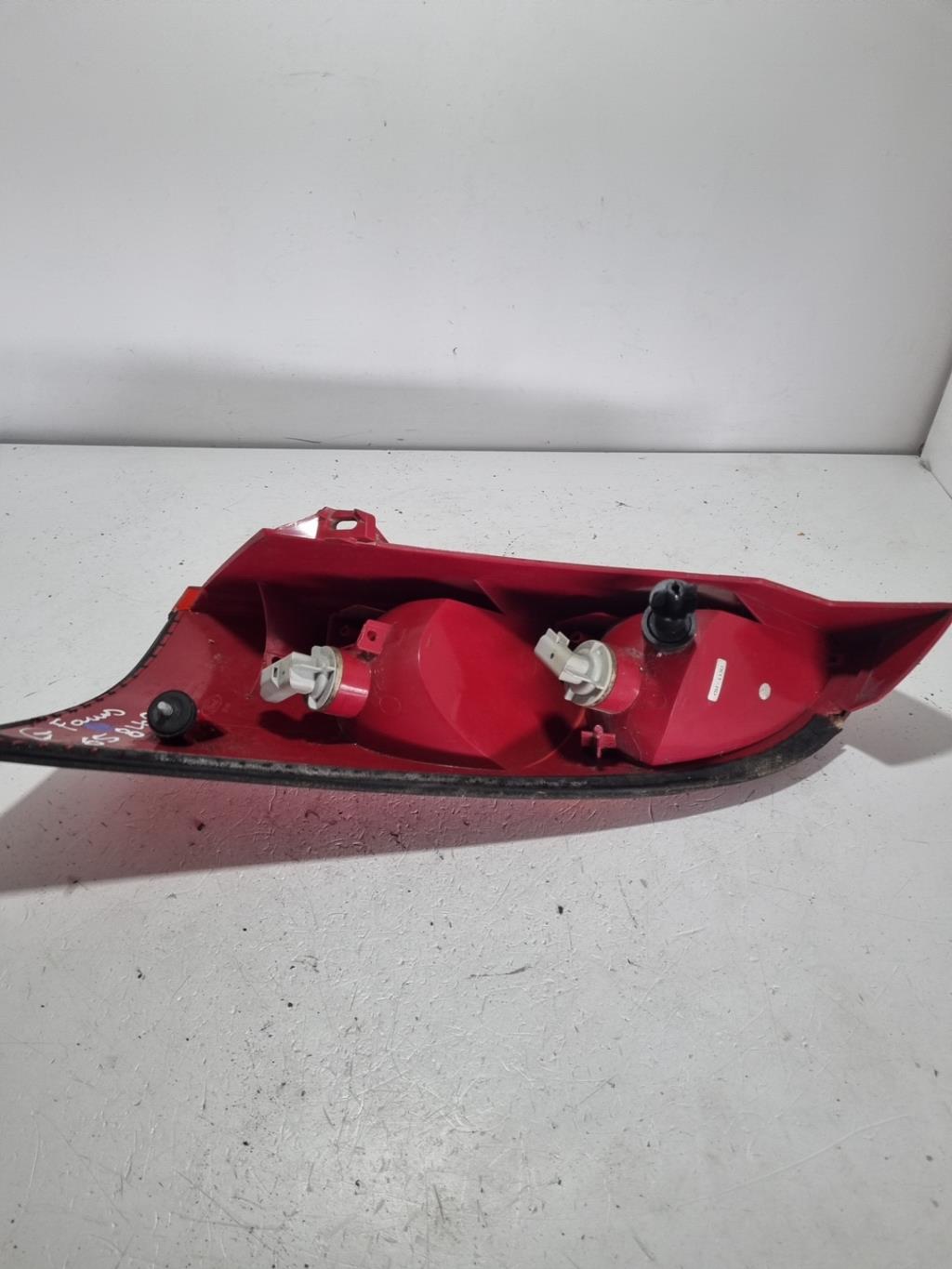 Fanale posteriore principale destro (luci) FORD FOCUS 1 Gasolina - 1
