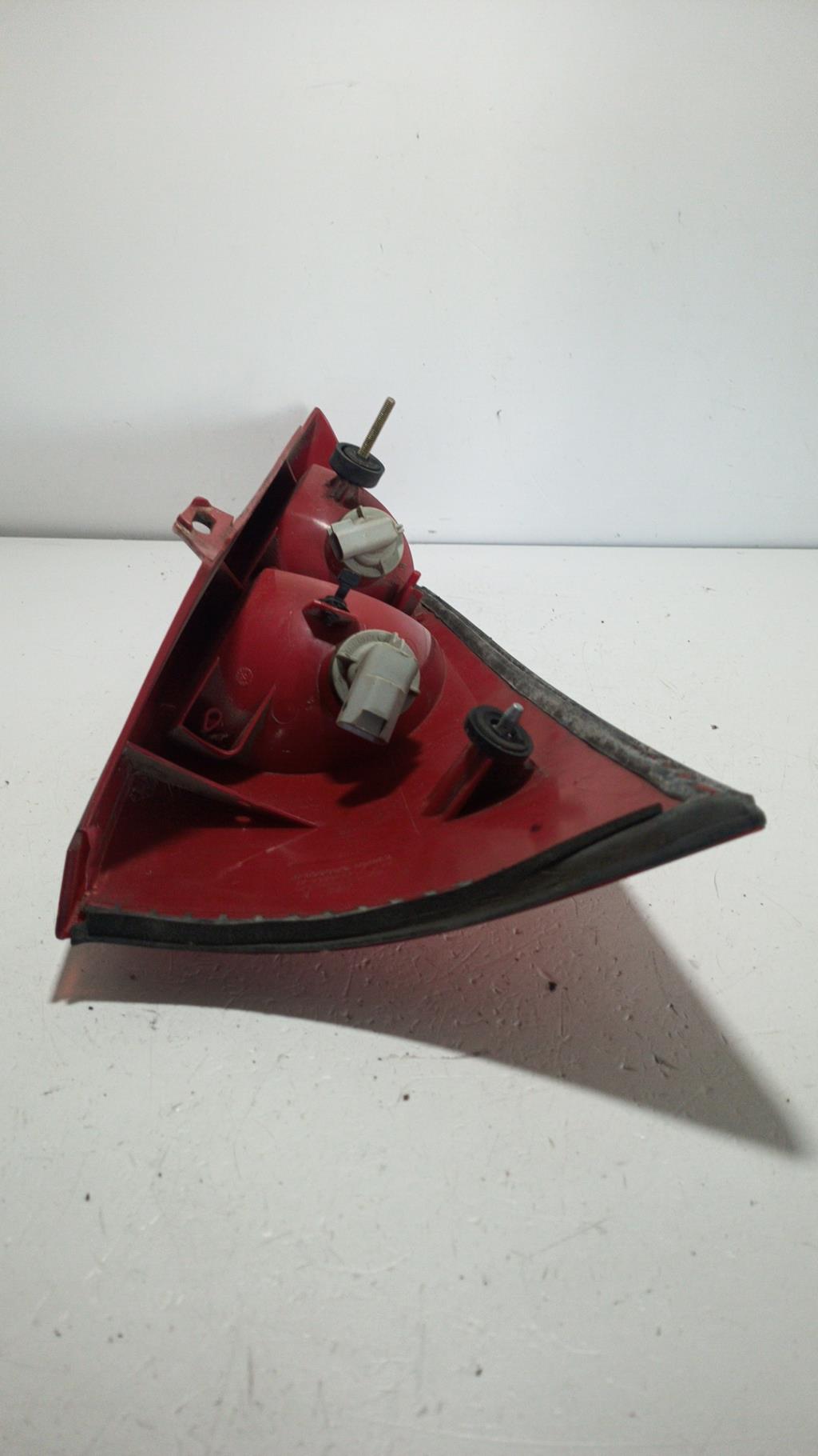Fanale posteriore principale destro (luci) FORD FOCUS 1 Gasolina - 1