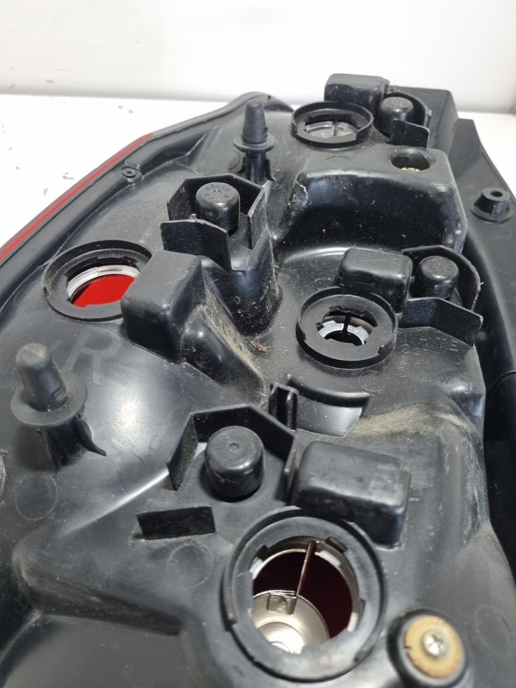 Fanale posteriore principale destro (luci) HYUNDAI TERRACAN  - 1