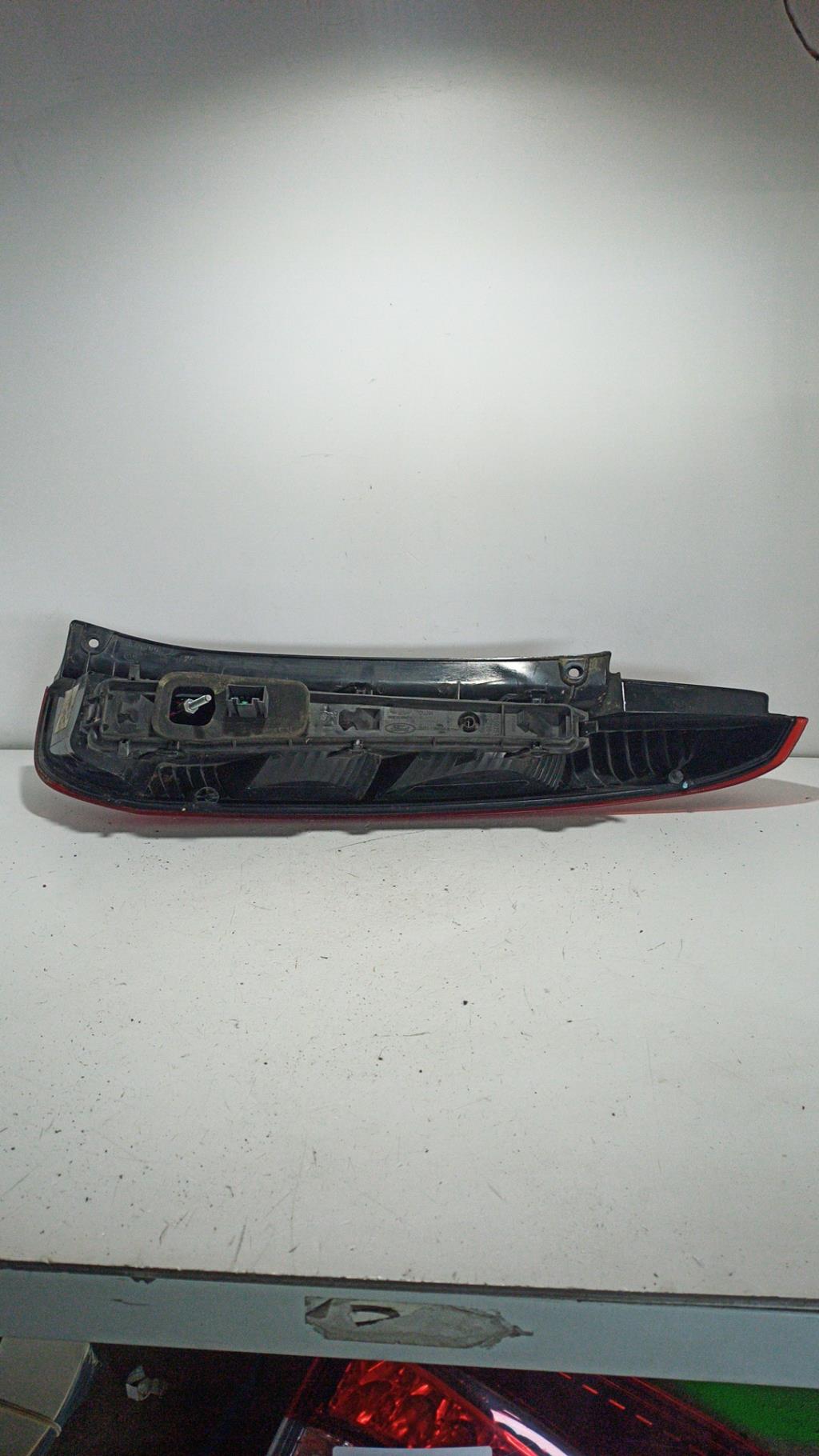 Fanale posteriore principale sinistro (luci) FORD FIESTA 5 PHASE 1 Gasolina - 1