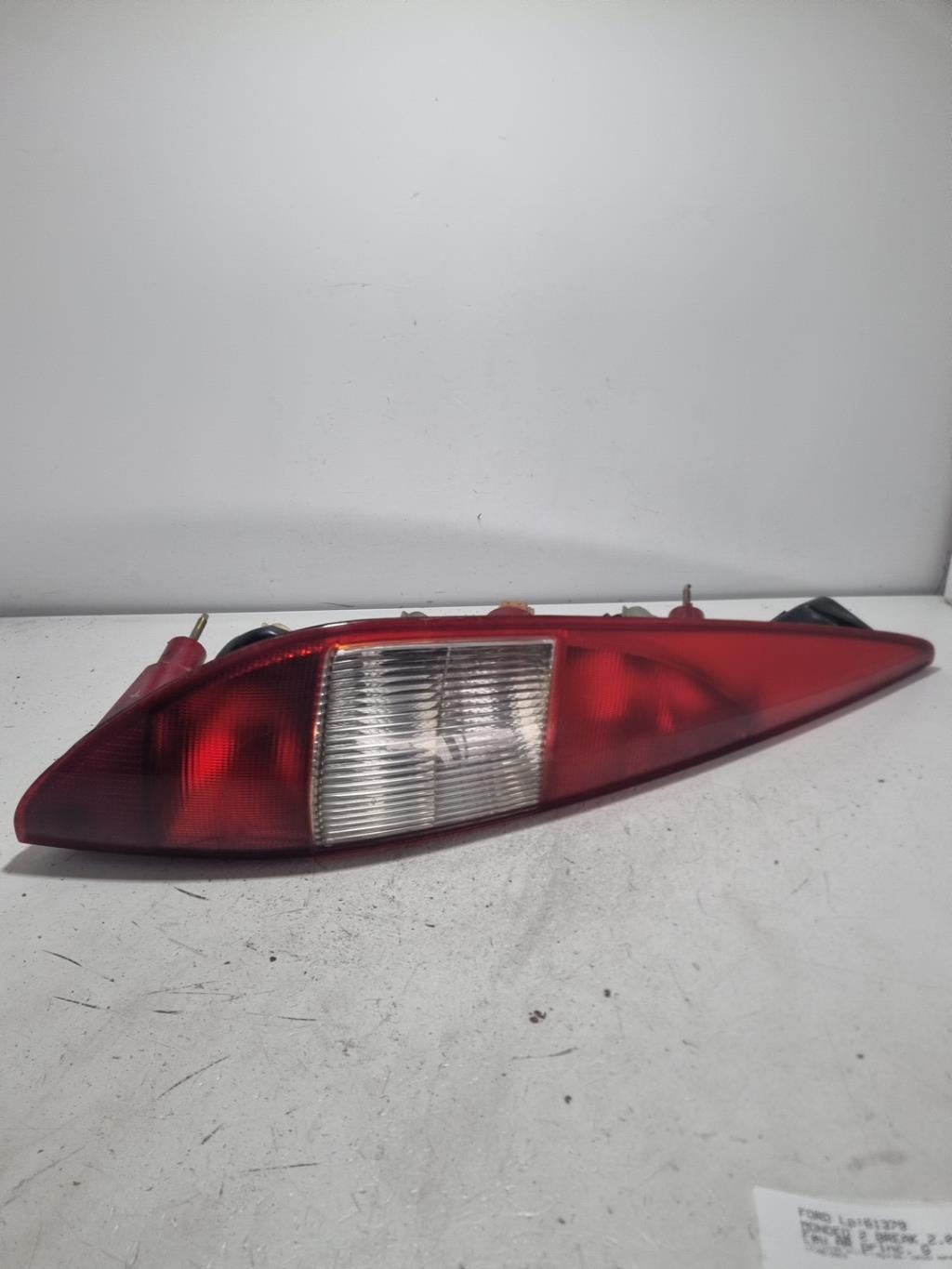 Fanale posteriore principale sinistro (luci) FORD MONDEO 2 BREAK Diésel - 1