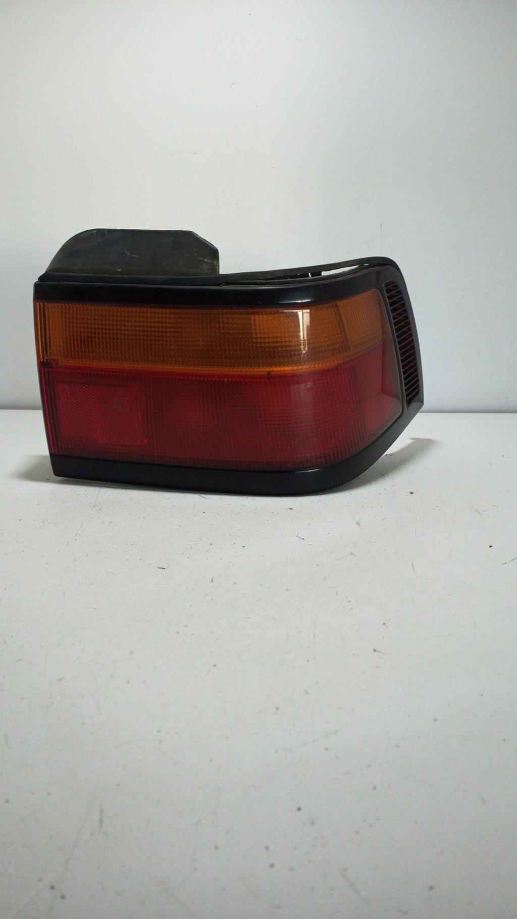 Fanale posteriore principale destro (luci) HONDA CONCERTO Gasolina - 1