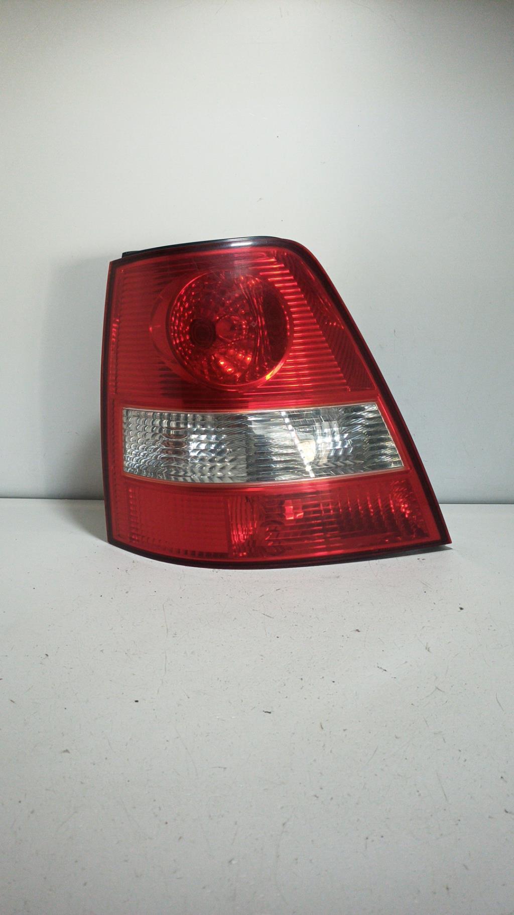 Fanale posteriore principale sinistro (luci) KIA SORENTO 1 PHASE 1 Diésel - 1