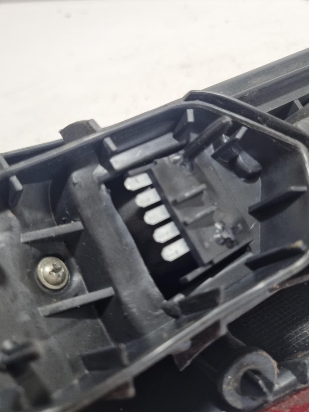 Fanale posteriore principale sinistro (luci) OPEL CORSA C PHASE 1 Diésel - 1