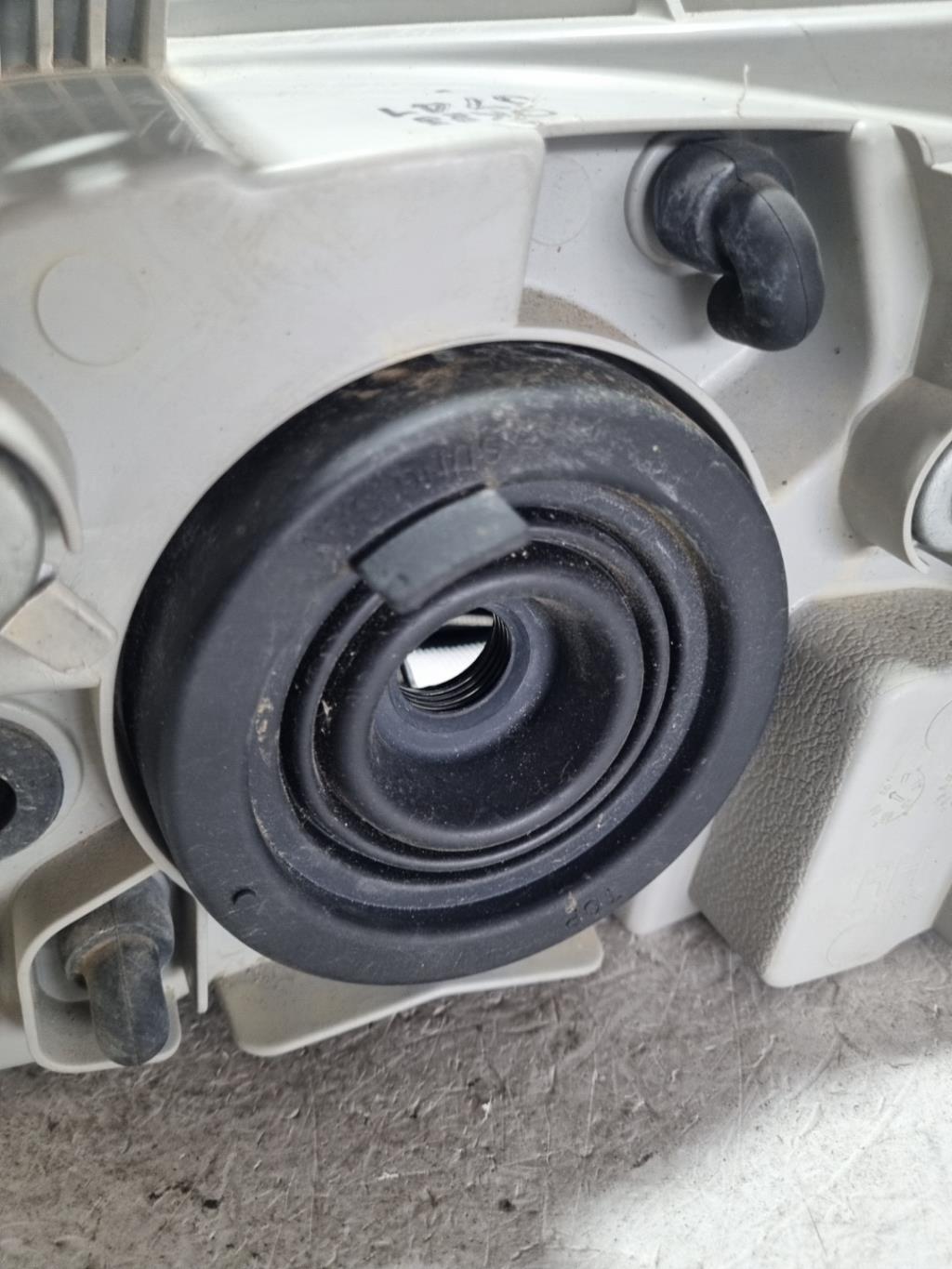Gruppo ottico anteriore principale destro (luci)(faro) CHEVROLET AVEO 2 Gasolina - 1