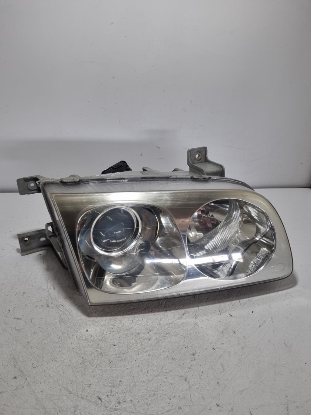 Gruppo ottico anteriore principale destro (luci)(faro) HYUNDAI TRAJET  - 1