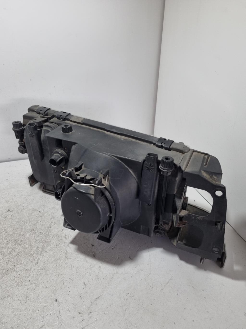 Gruppo ottico anteriore principale destro (luci)(faro) VOLVO 940  - 1