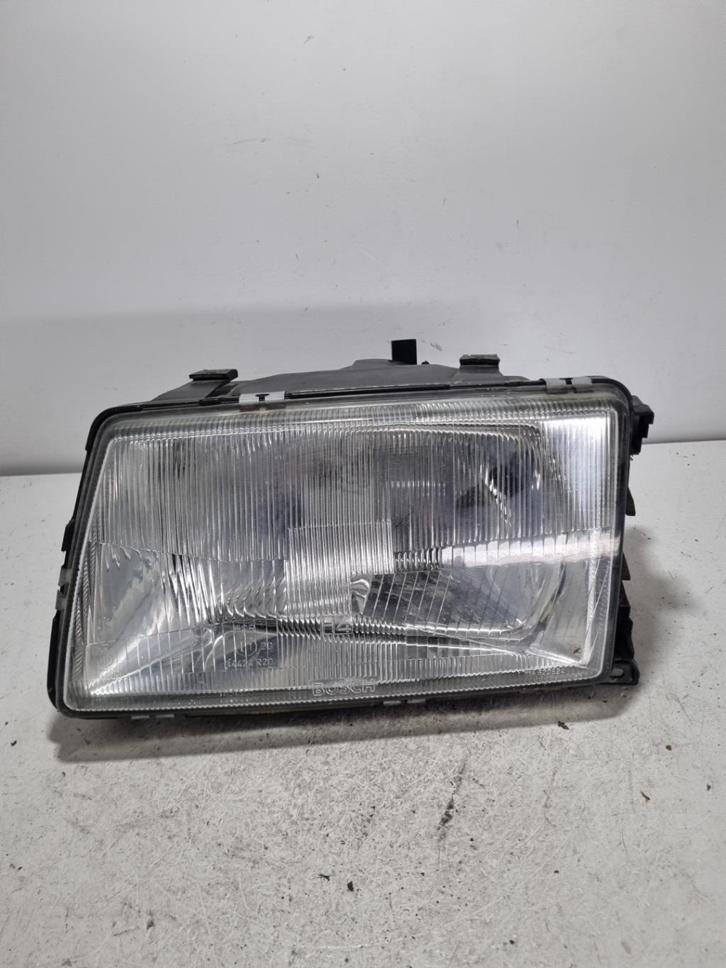 Gruppo ottico anteriore principale sinistro (luci)(faro) AUDI 100 1  - 1