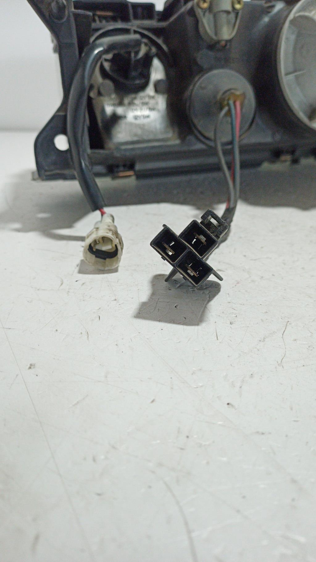 Gruppo ottico anteriore principale sinistro (luci)(faro) MAZDA 626 1  - 1