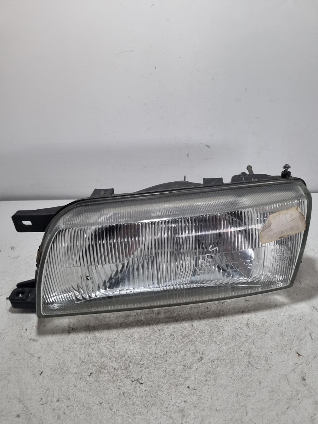 Gruppo ottico anteriore principale sinistro (luci)(faro) NISSAN SUNNY 1  - 1