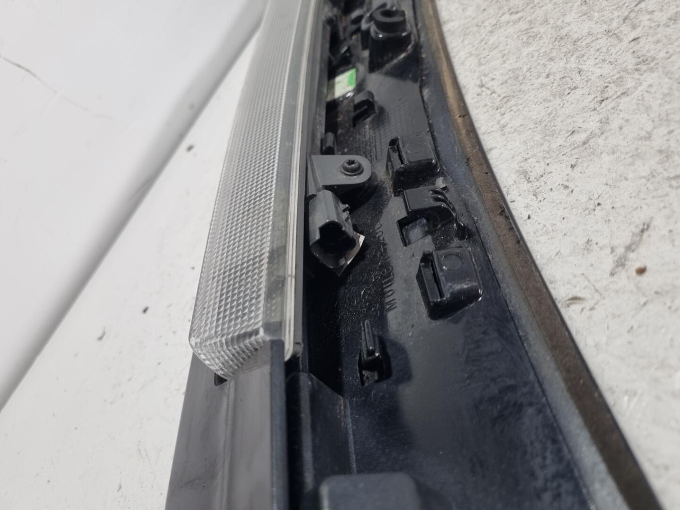 Feu arriere stop central CITROEN DS5 PHASE 1 Diesel - 1