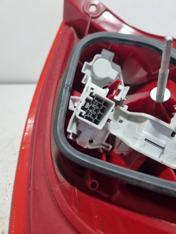 Fanale posteriore principale sinistro (luci) FORD FIESTA 6 PHASE 1 Gasolina - 1