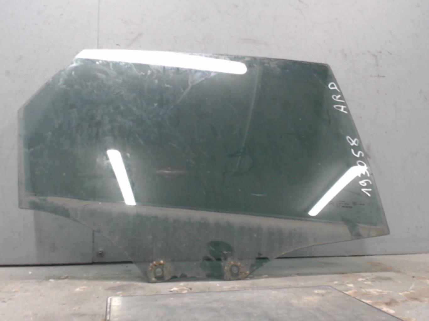 Vetro posteriore destro CITROEN C4 2 PHASE 1 Diésel - 1