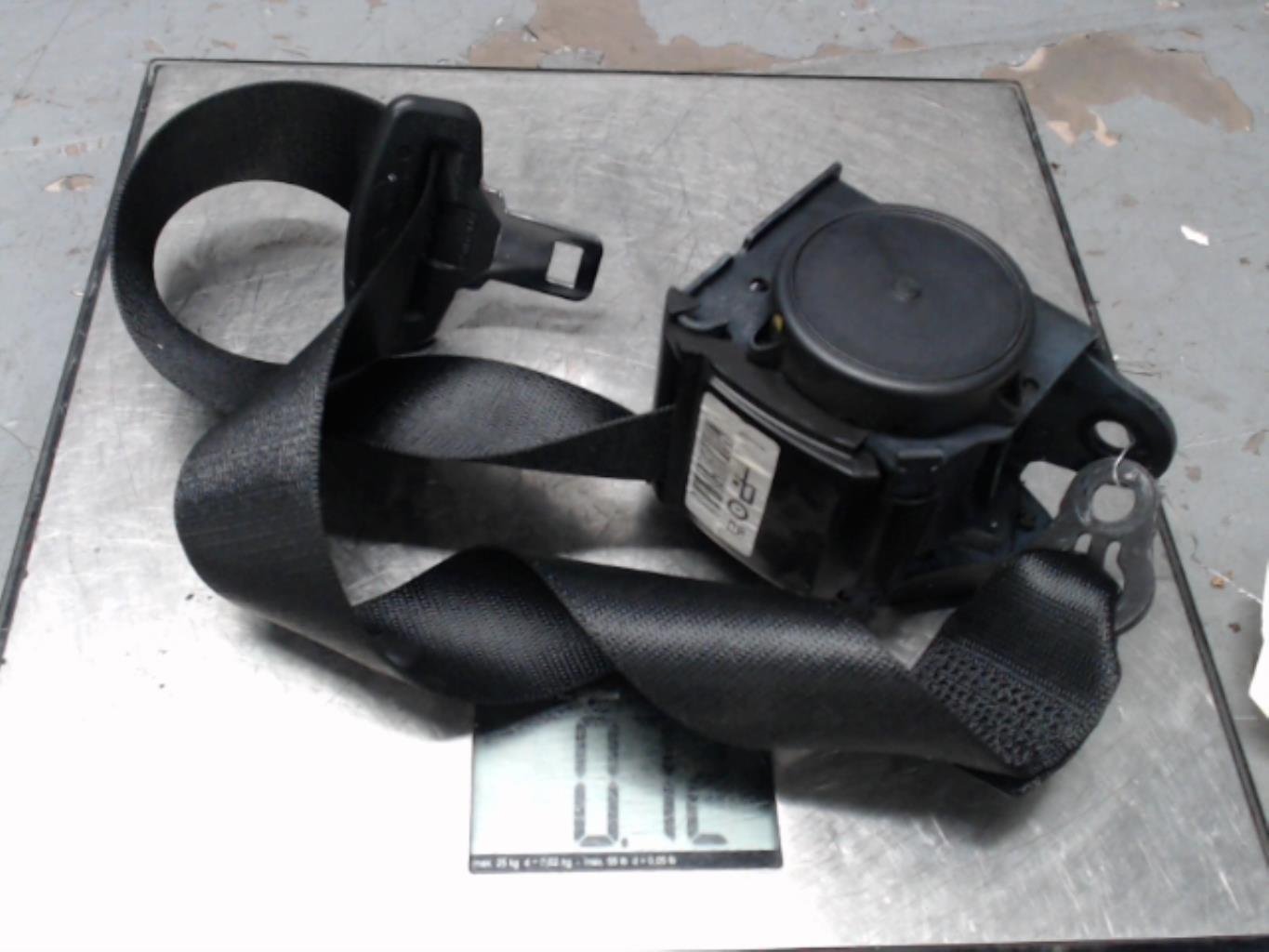 Cintura di sicurezza posteriore sinistra BMW SERIE 1 F21 PHASE 1 Diésel - 1