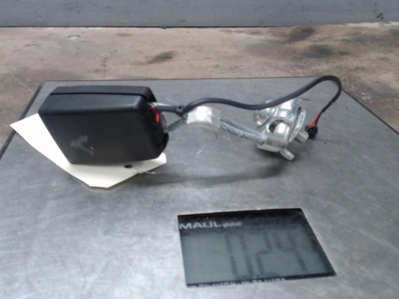 Aggancio cintura sicurezza posteriore sinistro BMW SERIE 5 F10 PHASE 1 Diésel - 1