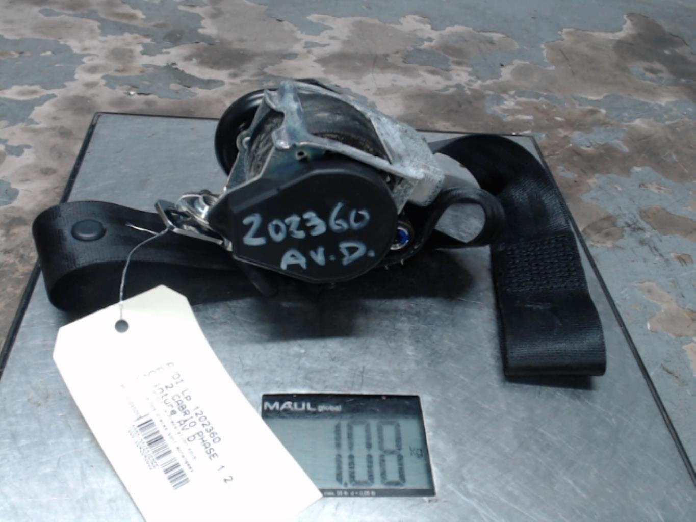 Ceinture avant droit AUDI A4 2 CABRIO PHASE 1 Diesel - 1