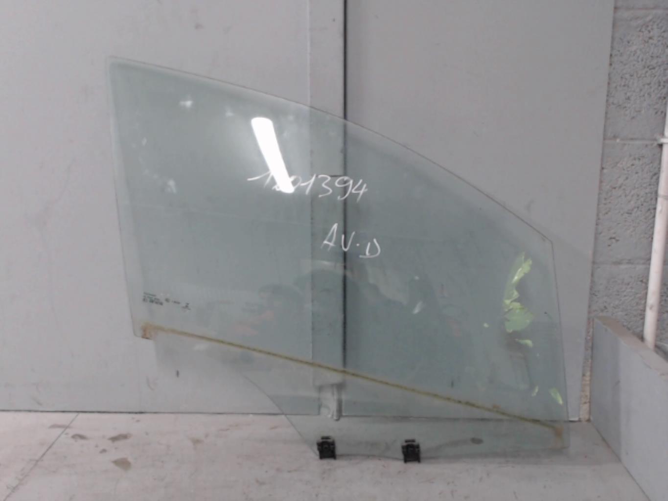 Vitre avant droit CITROEN C4 2 PHASE 1 Diesel - 1