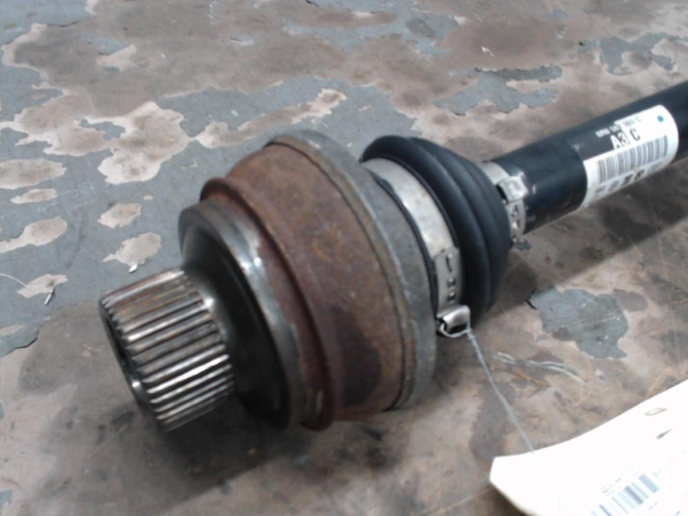 Giunto cardanico posteriore sinistro (trasmissione) AUDI Q5 1 PHASE 1 Gasolina - 1