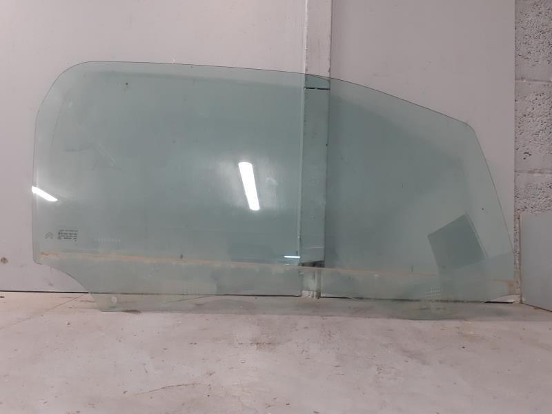 Vitre avant droit CITROEN DS3 PHASE 1 Essence - 1