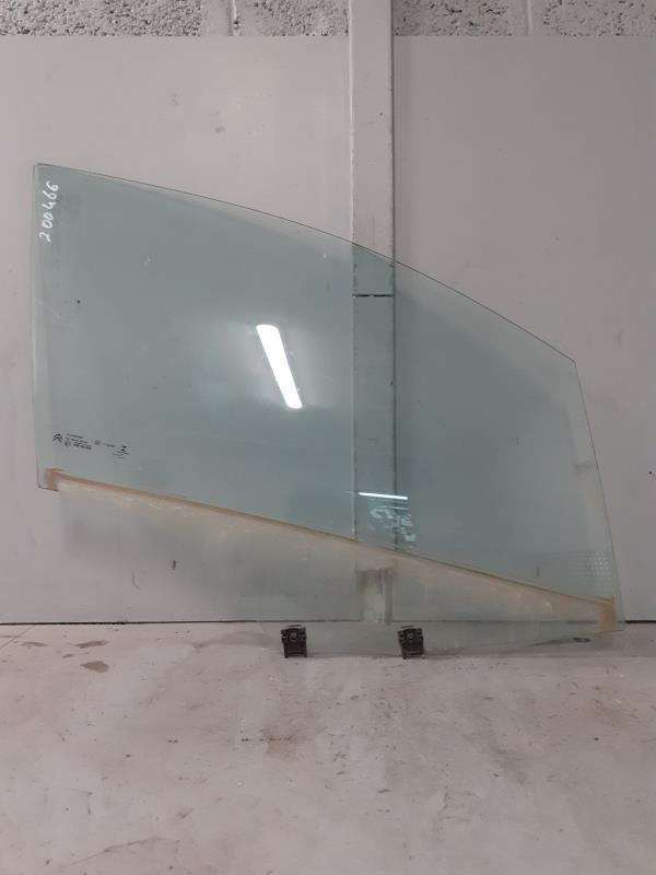 Vitre avant droit CITROEN DS4 Diesel - 1