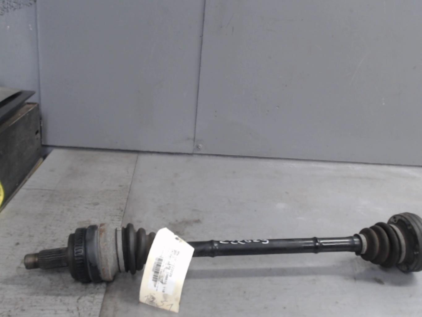 Giunto cardanico posteriore destro (trasmissione) BMW SERIE 1 E88 CABRIO Diésel - 1