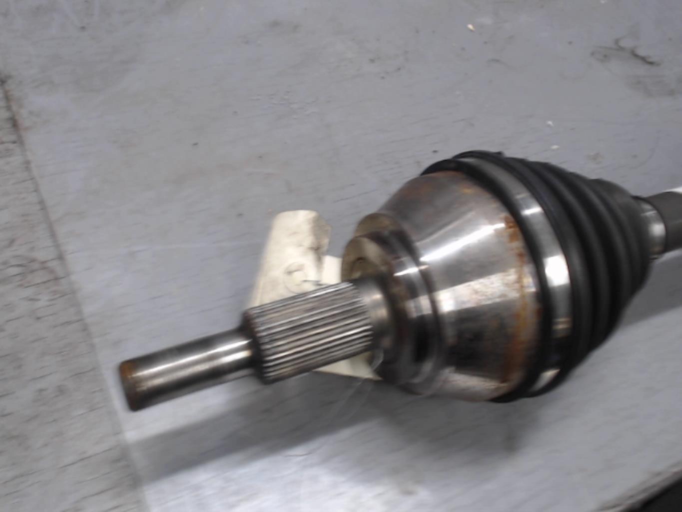 Giunto cardanico albero di trasmissione destro VOLKSWAGEN TOUAREG 1 PHASE 1 Diésel - 1