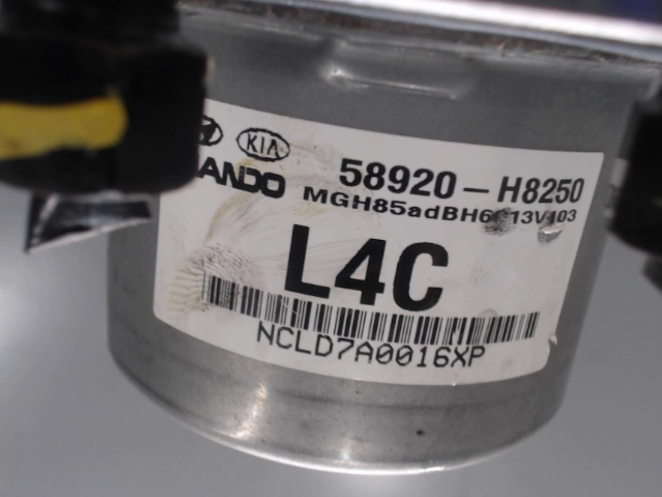 Bloc ABS (freins anti-blocage) KIA STONIC PHASE 1 Essence - 1