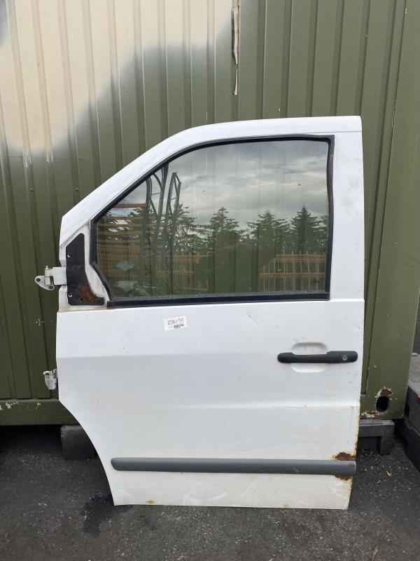 Portiera anteriore sinistra MERCEDES VITO 638 Diésel - 1