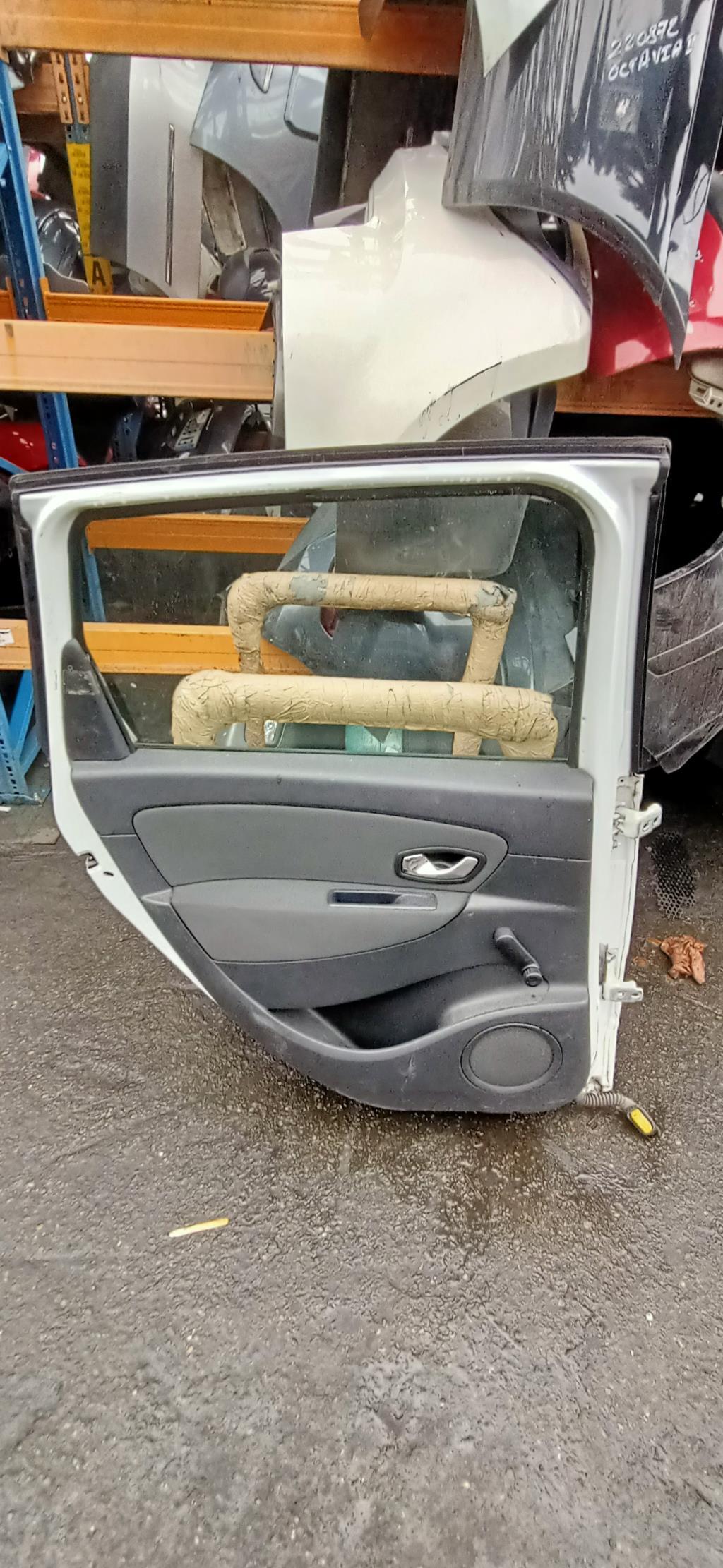 Portiera posteriore sinistra RENAULT SCENIC 3 PHASE 2 Diésel - 1