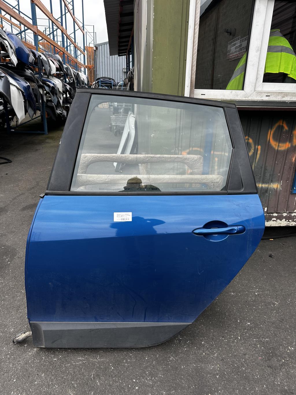 Portiera posteriore sinistra RENAULT GRAND SCENIC 3 PHASE 1 Diésel - 1