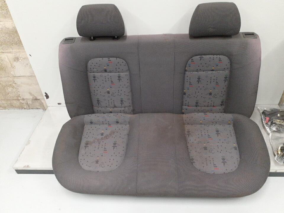 Banquette arriere SKODA FABIA 1 PHASE 1 Essence - 1