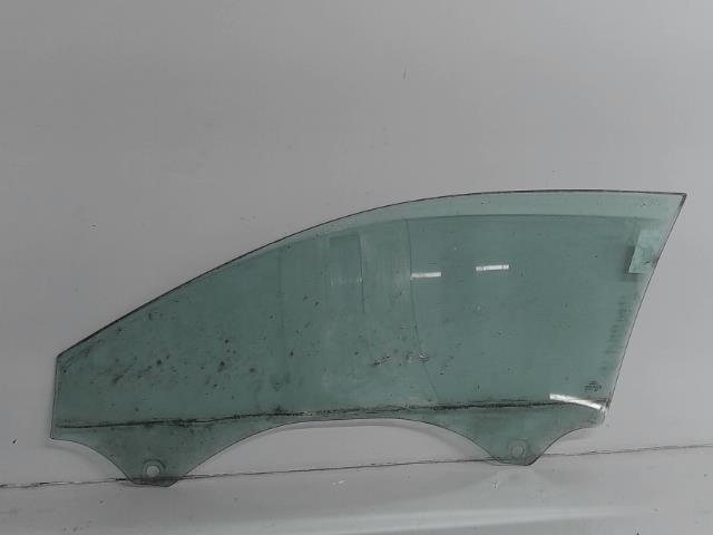 Vitre avant droit AUDI A3 2 Diesel - 1