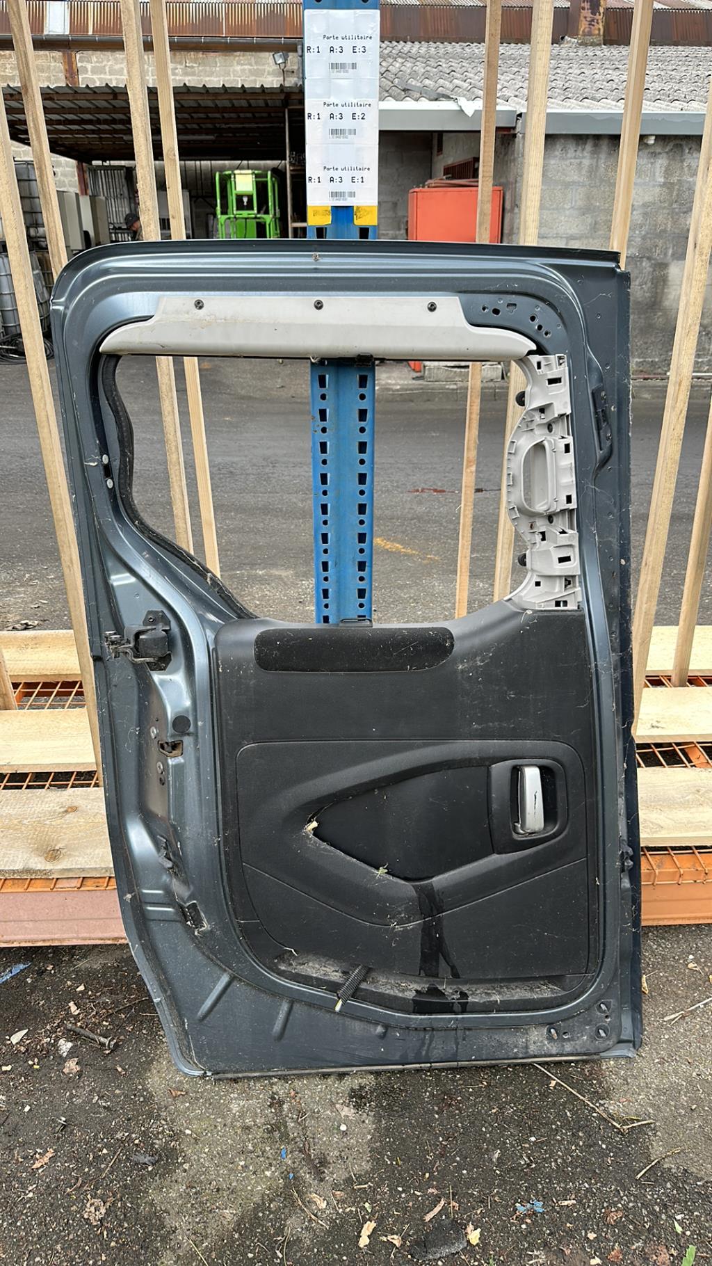 Portiera laterale sinistra CITROEN BERLINGO 2 PHASE 1 Diésel - 1