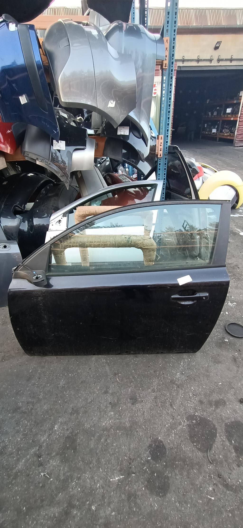 Portiera anteriore sinistra VOLVO C 30 PHASE 1 Diésel - 1