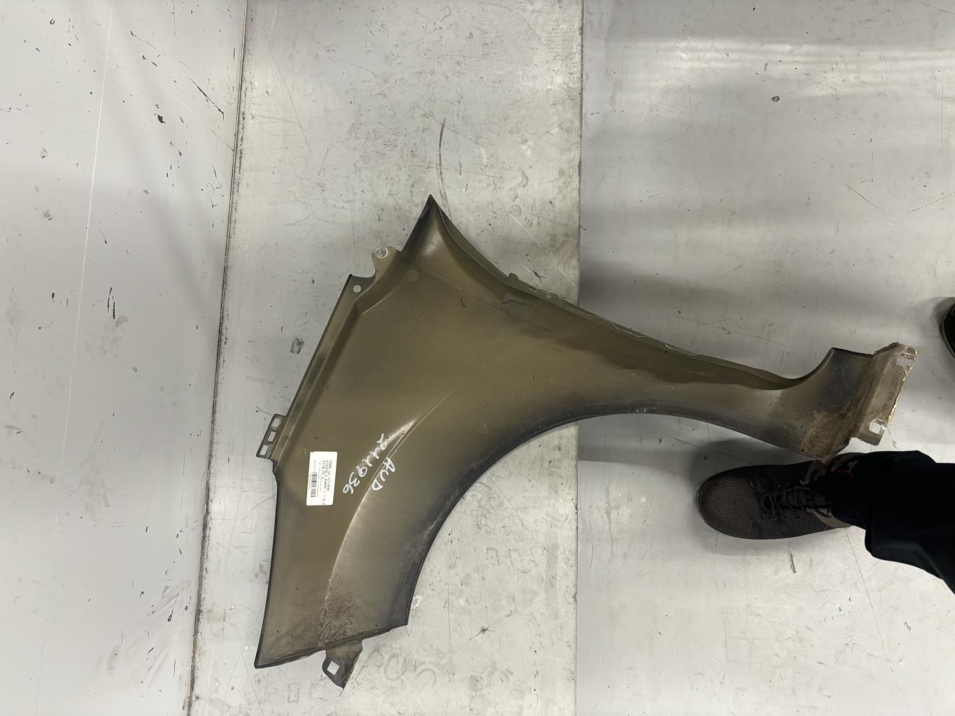Parafango anteriore destro FORD FIESTA 6 PHASE 1 Diésel - 1