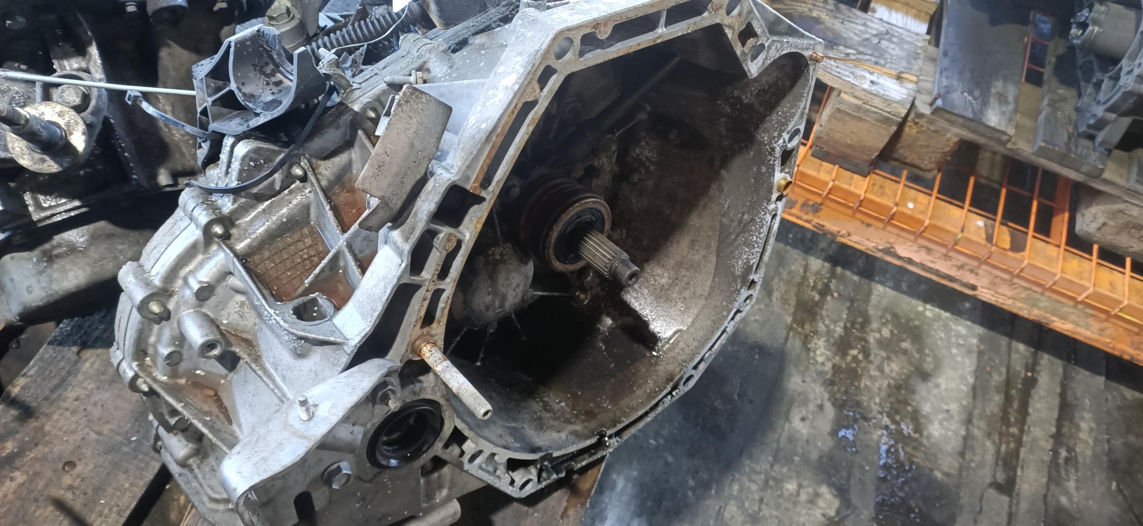 Boite de vitesses RENAULT MEGANE 3 PHASE 3 Diesel - 1