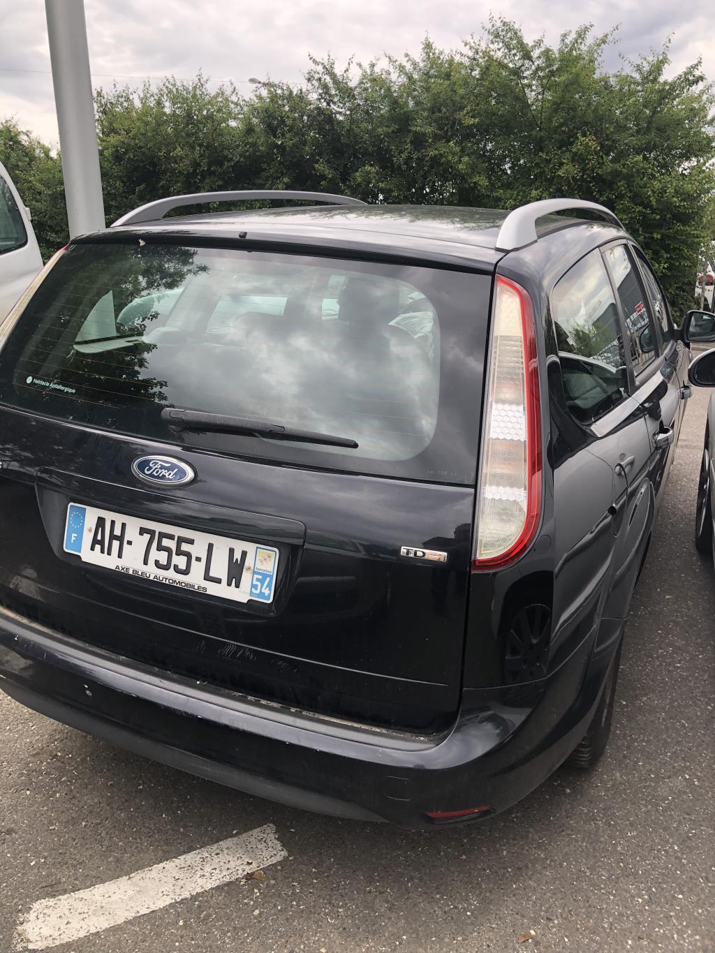 Porte avant gauche FORD FOCUS 2 PHASE 2 BREAK Diesel - 1
