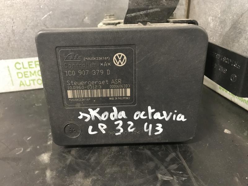 Bloc ABS (freins anti-blocage) SKODA OCTAVIA 1 PHASE 1 Diesel - 1