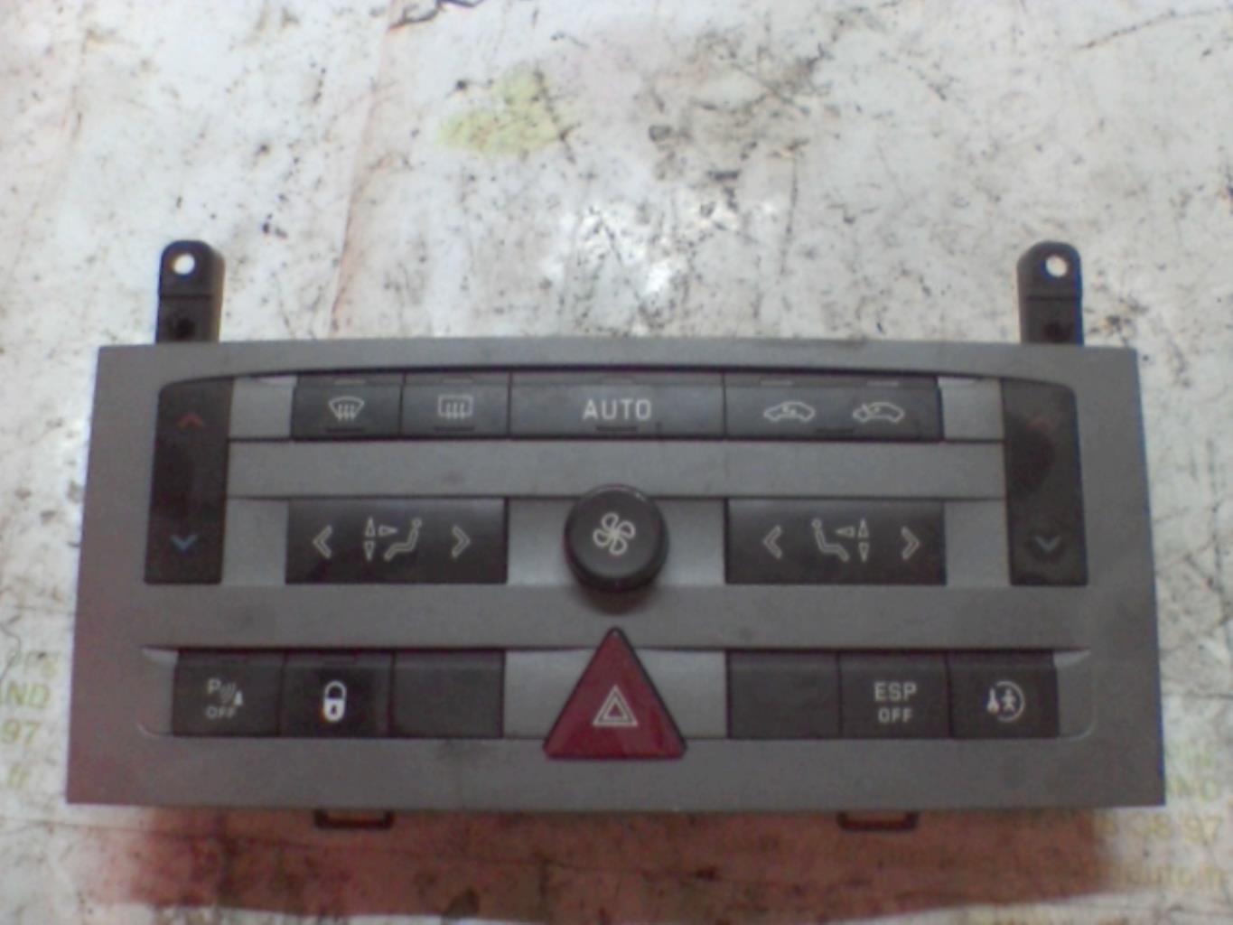 Commande chauffage PEUGEOT 407 PHASE 1 Diesel - 1