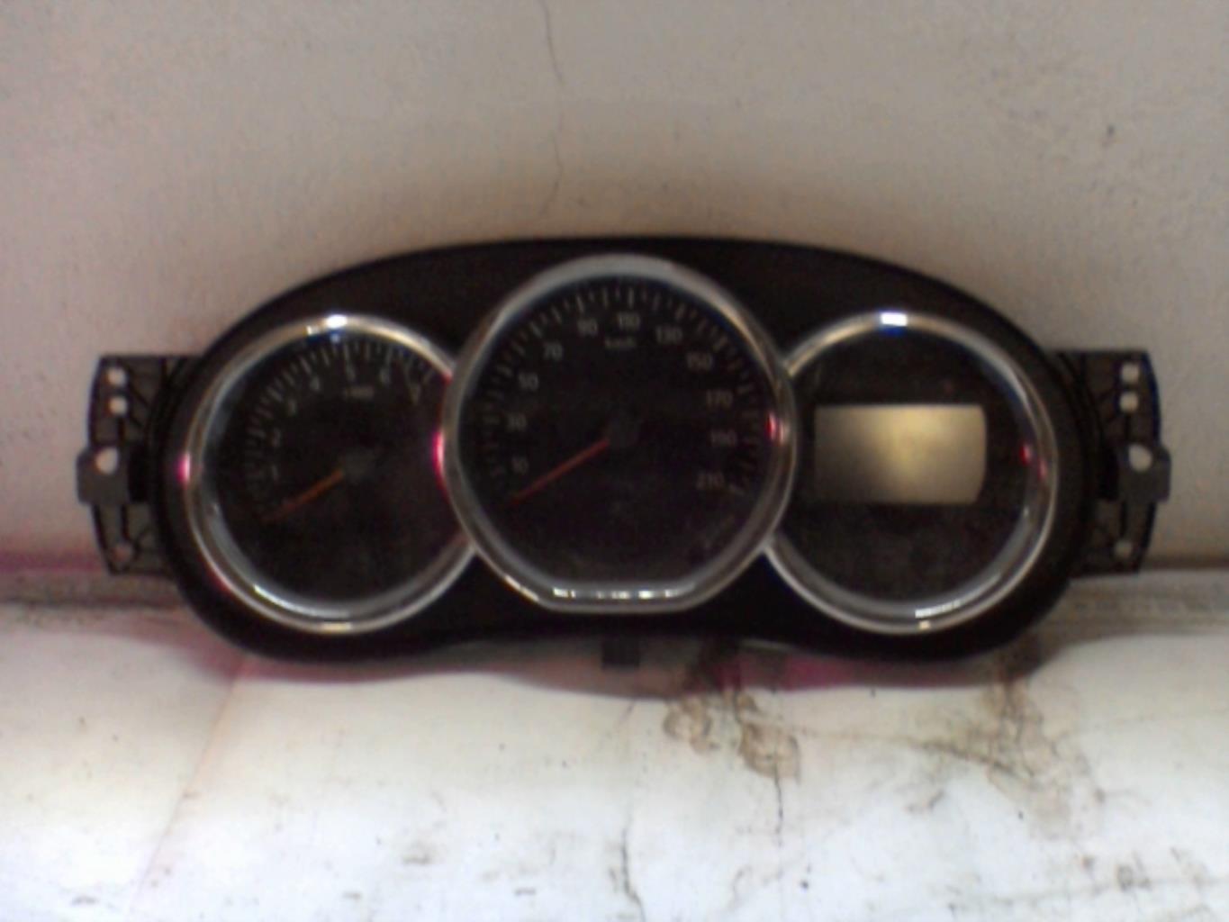 Compteur DACIA DUSTER 1 PHASE 2 Essence - 1