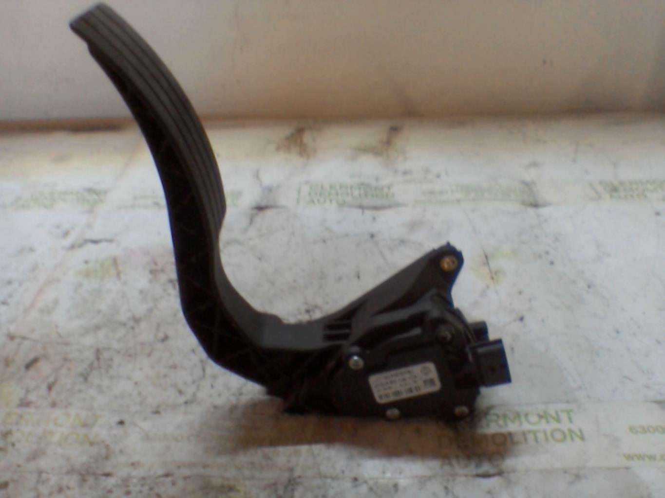 Pedale d'accelerateur RENAULT CLIO 4 PHASE 1 Diesel - 1